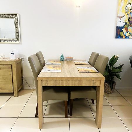 City Quays Accommodation ケアンズ エクステリア 写真