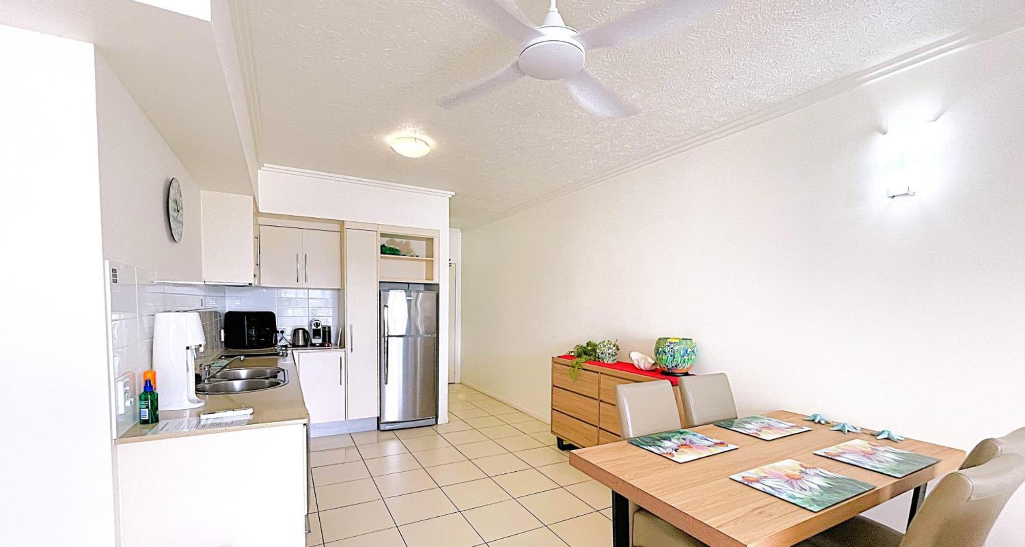 City Quays Accommodation ケアンズ エクステリア 写真